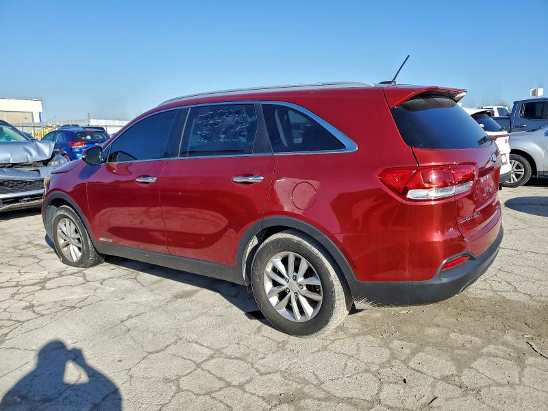 Фото 2 - KIA SORENTO