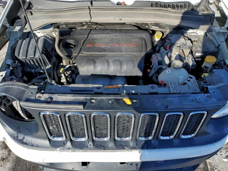 Фото 11 - JEEP RENEGADE