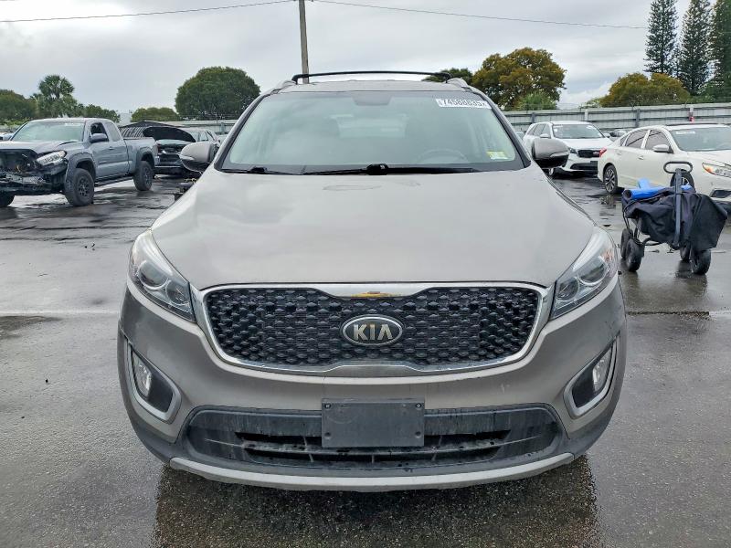 Фото 5 - KIA SORENTO