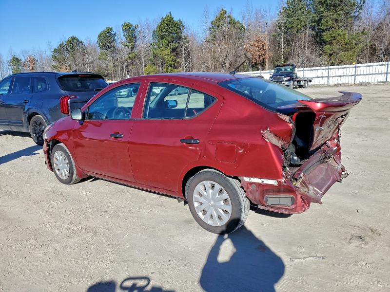 Фото 2 - NISSAN VERSA