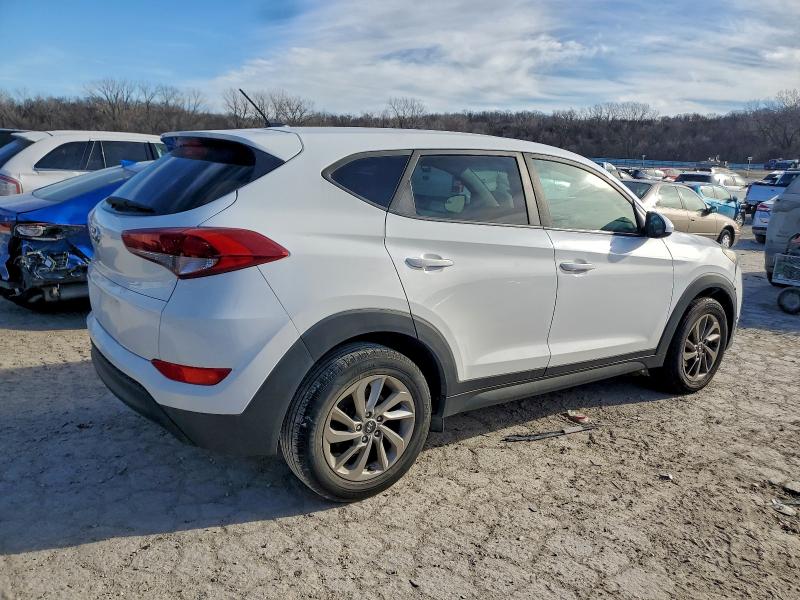 Фото 3 - HYUNDAI TUCSON