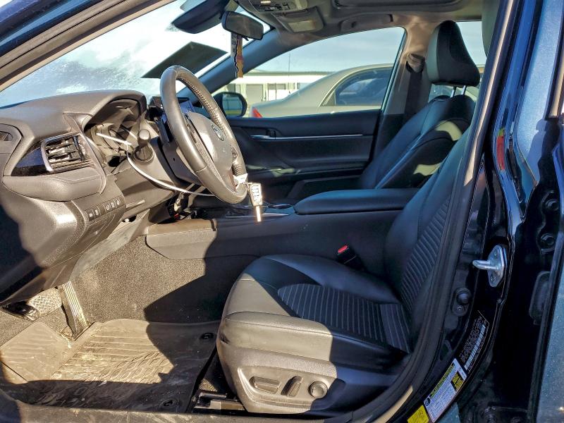 Фото 7 - TOYOTA CAMRY