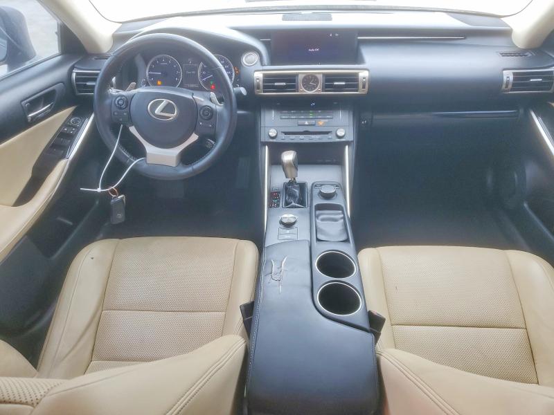 Фото 8 - LEXUS IS