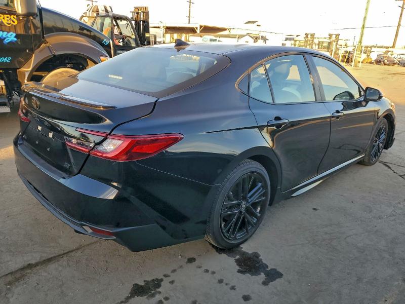 Фото 3 - TOYOTA CAMRY