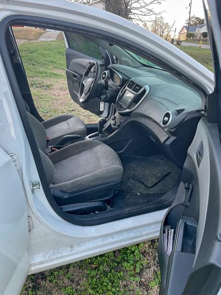 Фото 14 - CHEVROLET SONIC