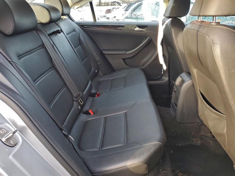 Фото 10 - VOLKSWAGEN JETTA