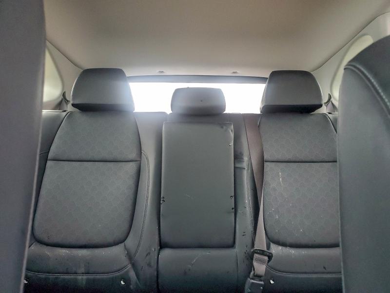 Фото 10 - KIA SELTOS