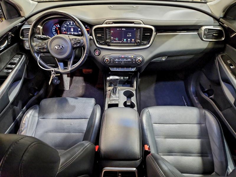 Фото 8 - KIA SORENTO