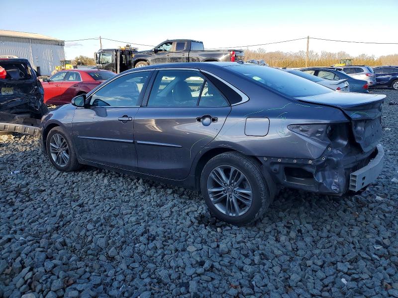 Фото 2 - TOYOTA CAMRY