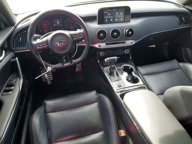 Фото 8 - KIA STINGER