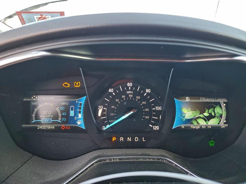 Фото 9 - FORD FUSION