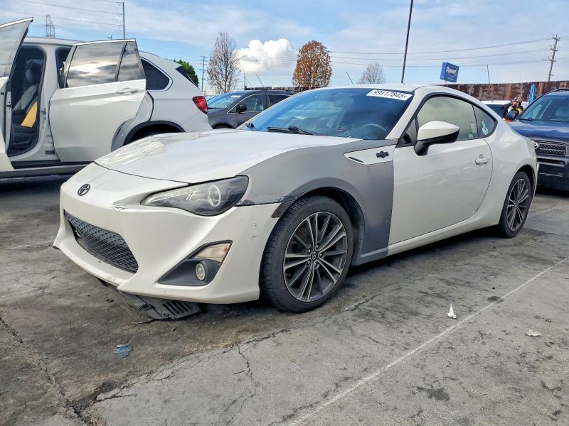 Фото 1 - TOYOTA SCION