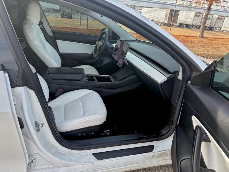 Фото 5 - TESLA MODEL 3