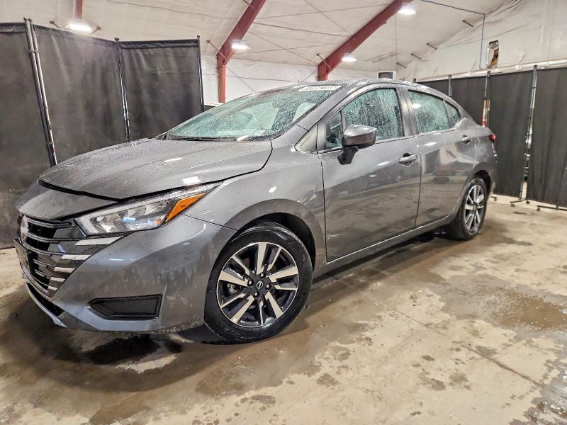 Фото 1 - NISSAN VERSA