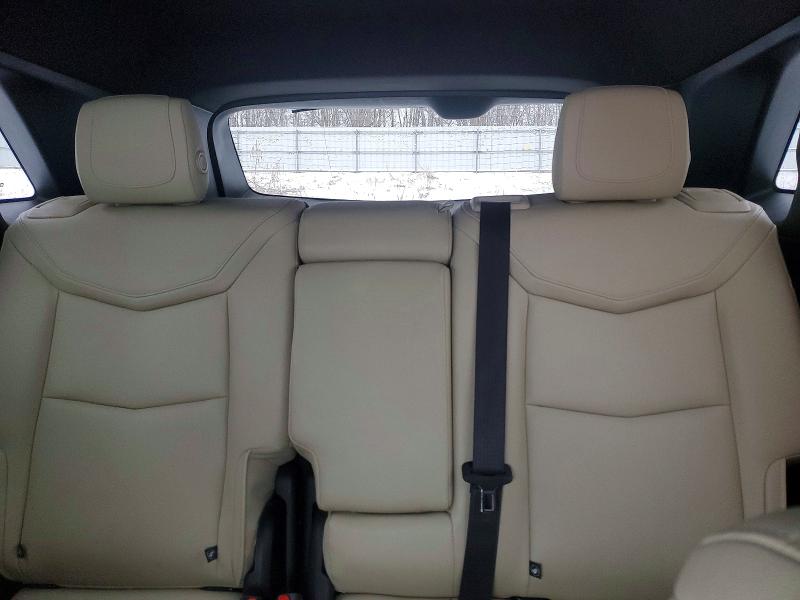 Фото 10 - CADILLAC XT5