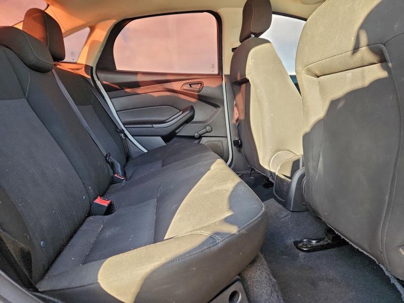 Фото 10 - FORD FOCUS