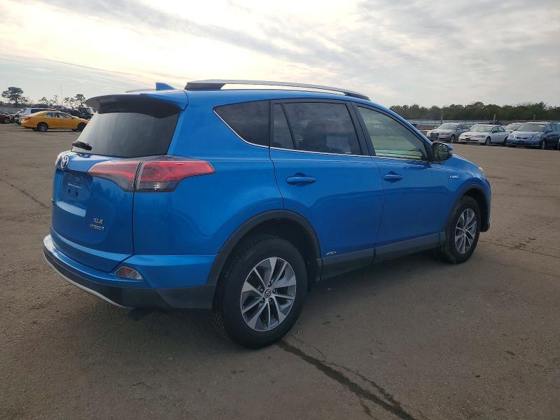 Фото 3 - TOYOTA RAV4