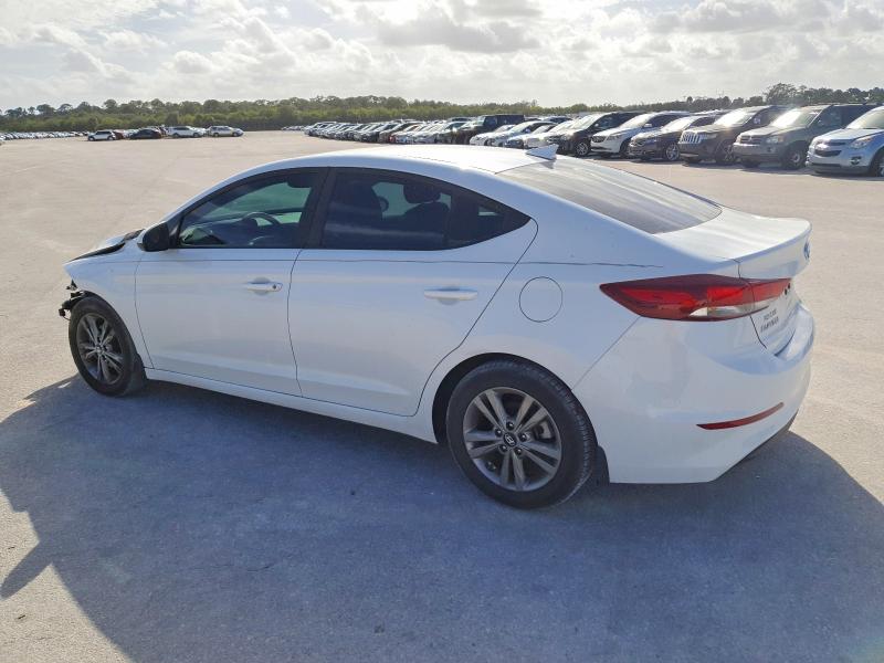 Фото 2 - HYUNDAI ELANTRA