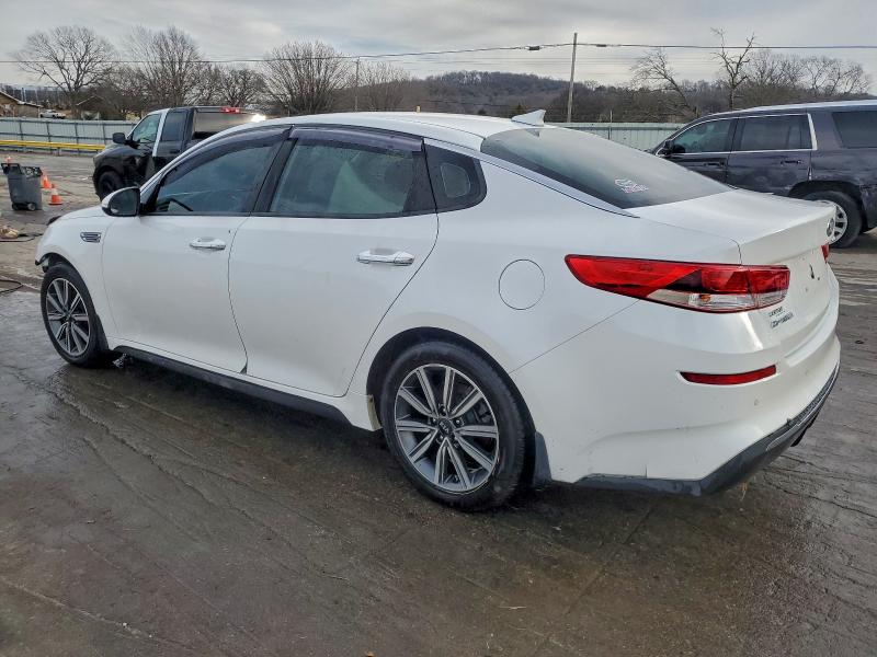 Фото 2 - KIA OPTIMA