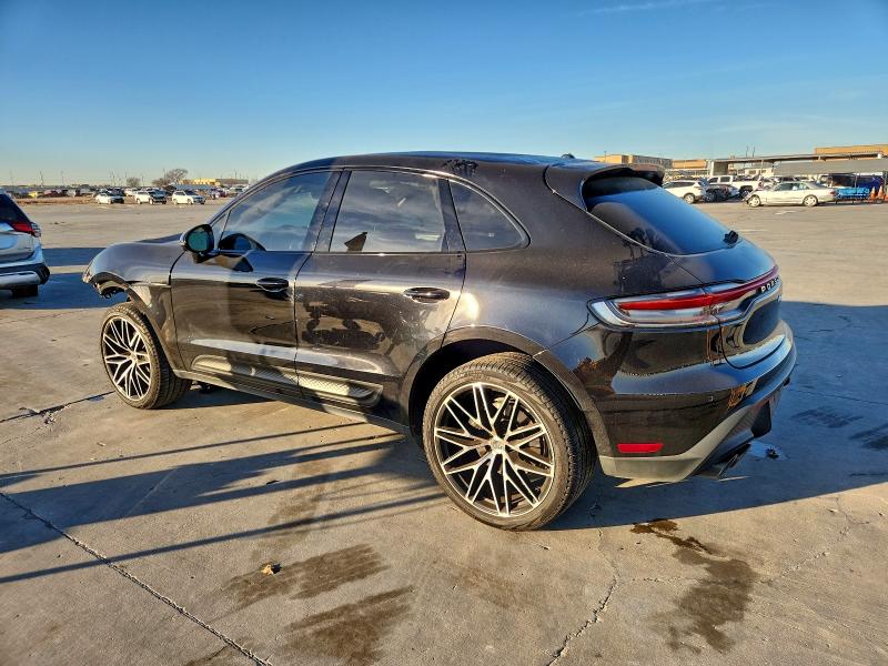 Фото 2 - PORSCHE MACAN