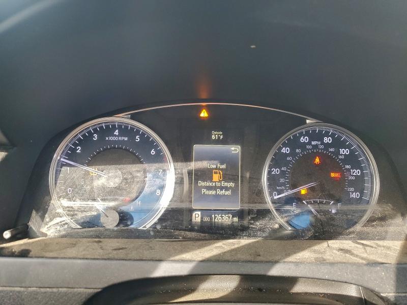 Фото 9 - TOYOTA CAMRY