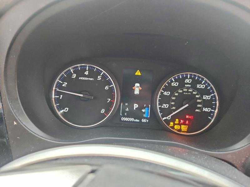 Фото 9 - MITSUBISHI OUTLANDER