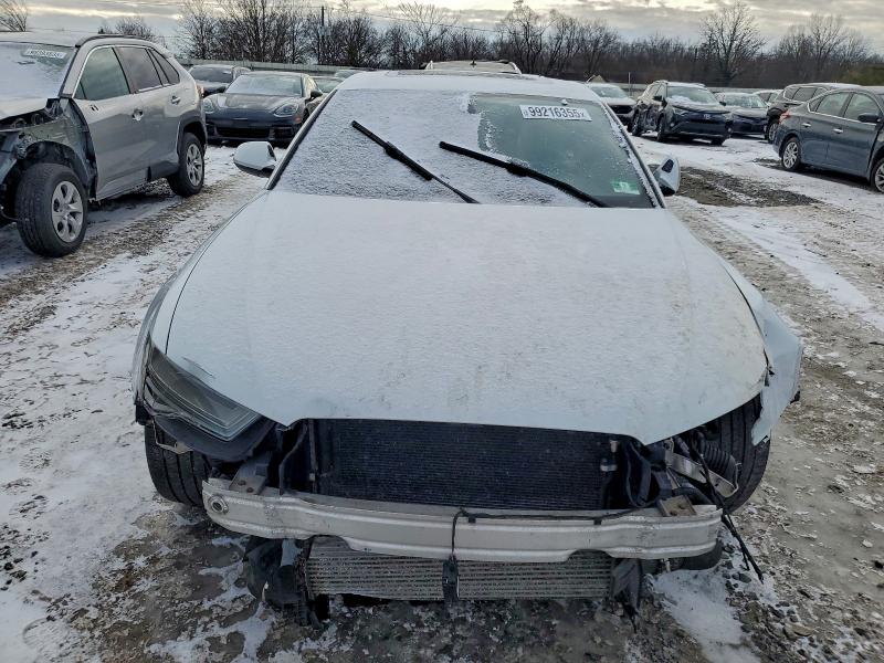 Фото 5 - AUDI A6