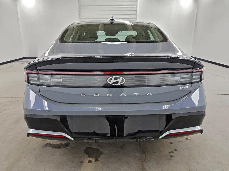 Фото 6 - HYUNDAI SONATA