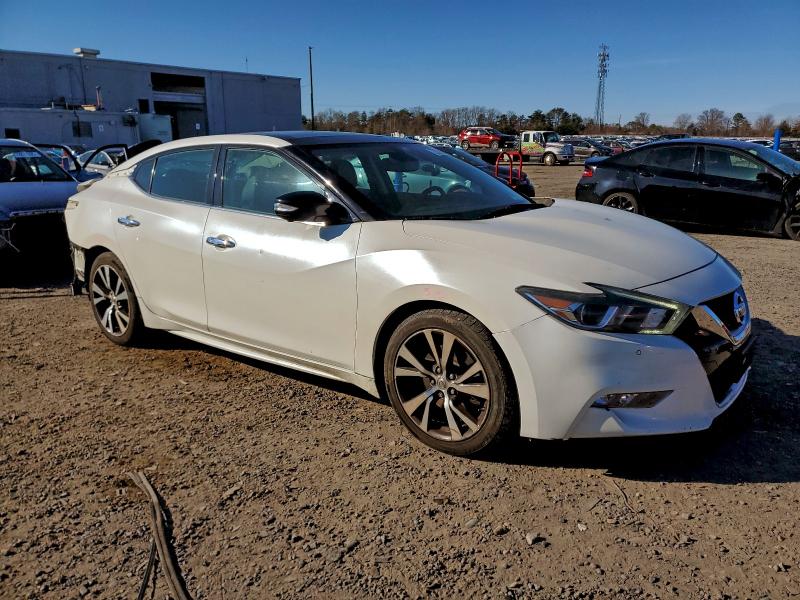 Фото 4 - NISSAN MAXIMA
