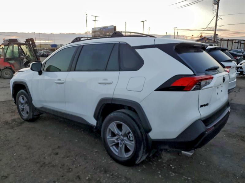 Фото 2 - TOYOTA RAV4