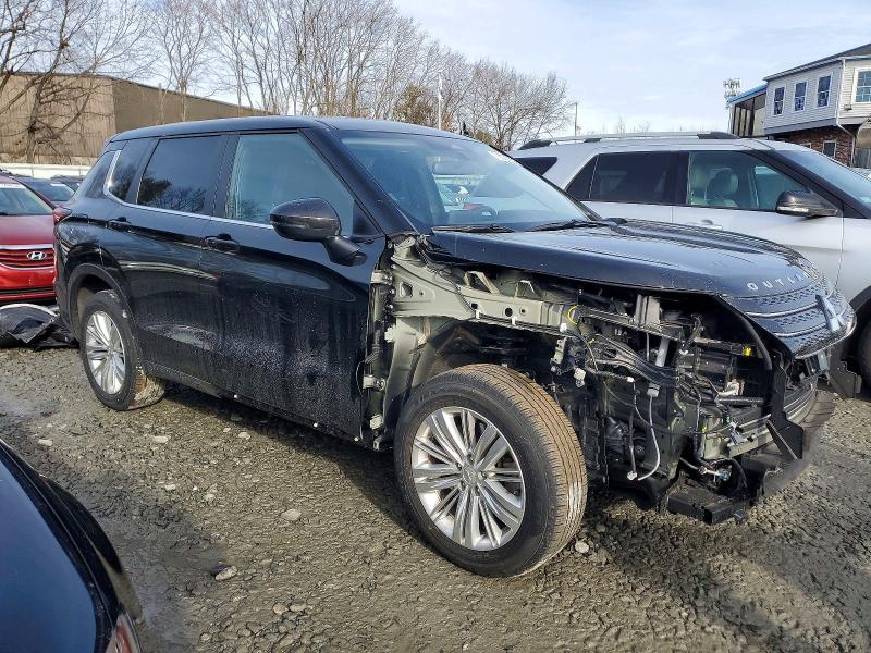 Фото 4 - MITSUBISHI OUTLANDER