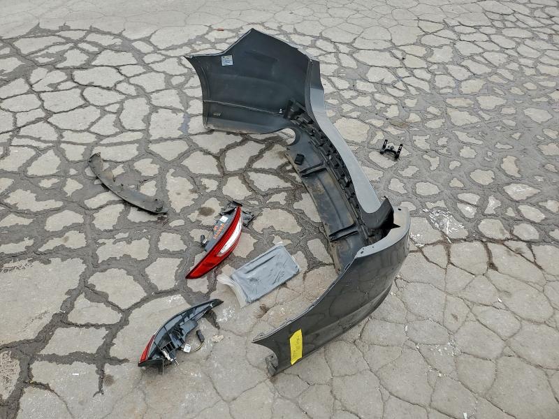 Фото 12 - FORD FUSION