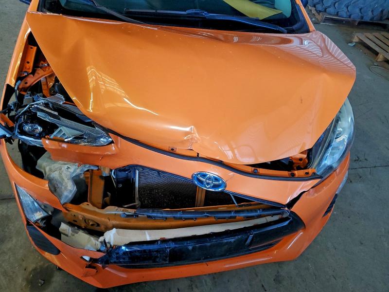 Фото 11 - TOYOTA PRIUS