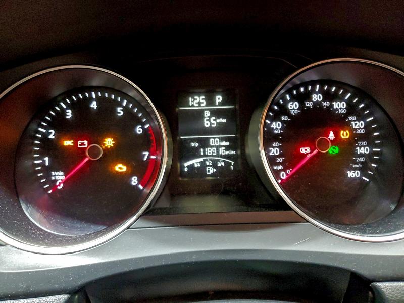 Фото 9 - VOLKSWAGEN JETTA