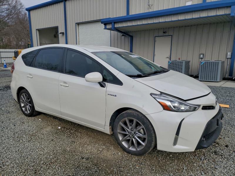 Фото 4 - TOYOTA PRIUS