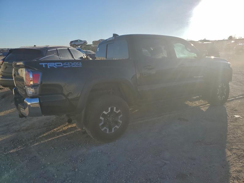 Фото 3 - TOYOTA TACOMA
