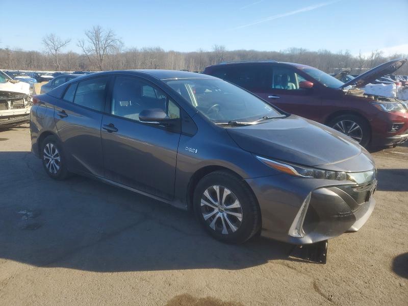 Фото 4 - TOYOTA PRIUS