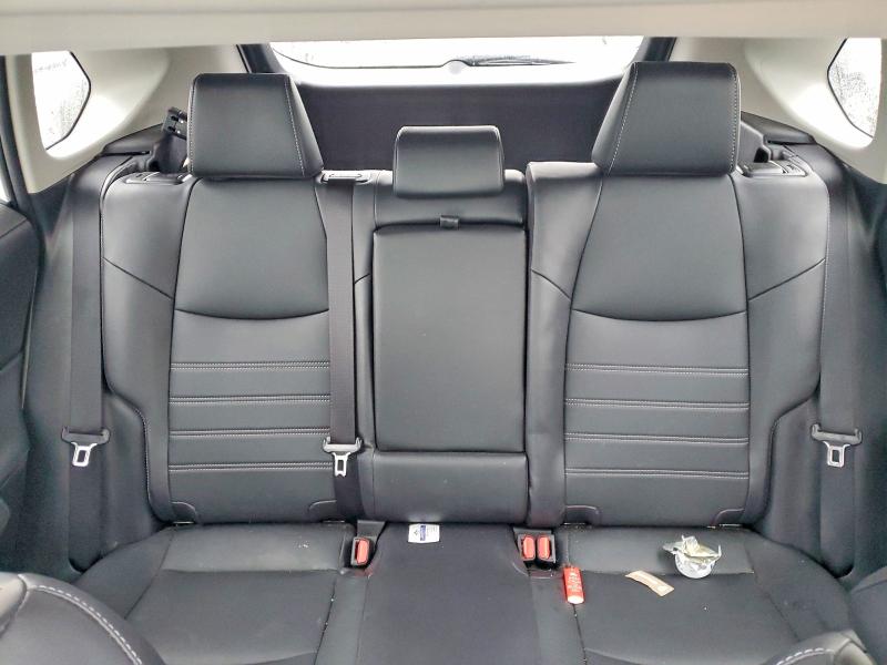 Фото 10 - TOYOTA RAV4