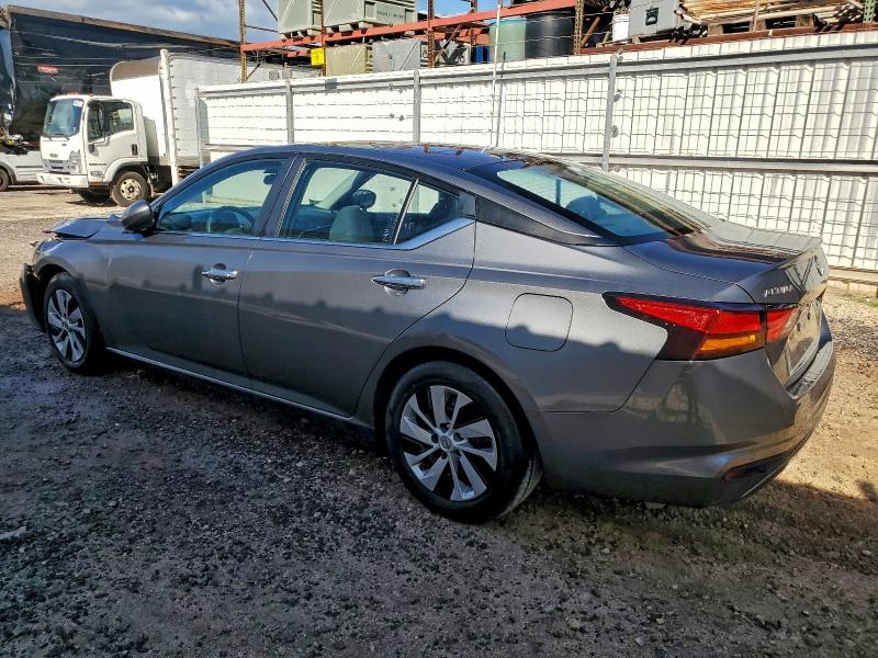 Фото 2 - NISSAN ALTIMA