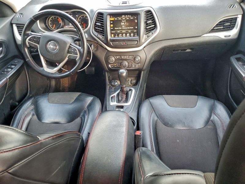 Фото 8 - JEEP CHEROKEE