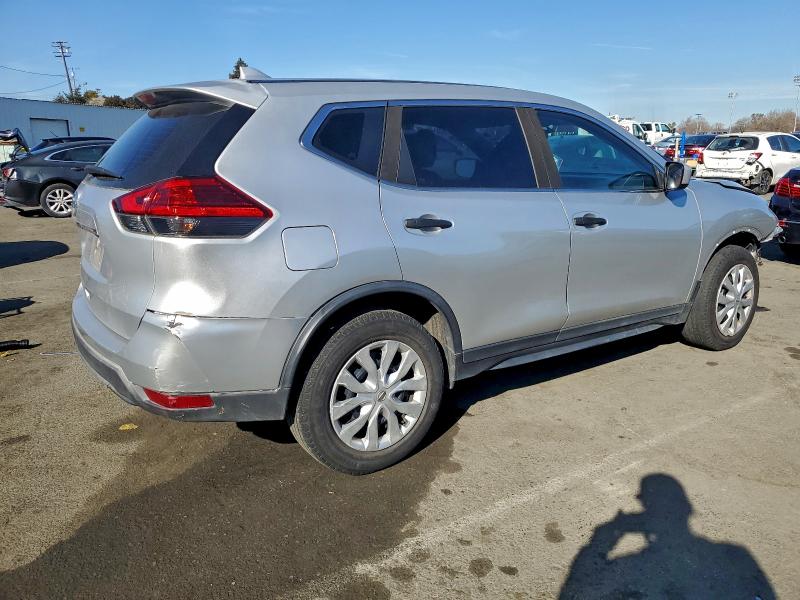 Фото 3 - NISSAN ROGUE