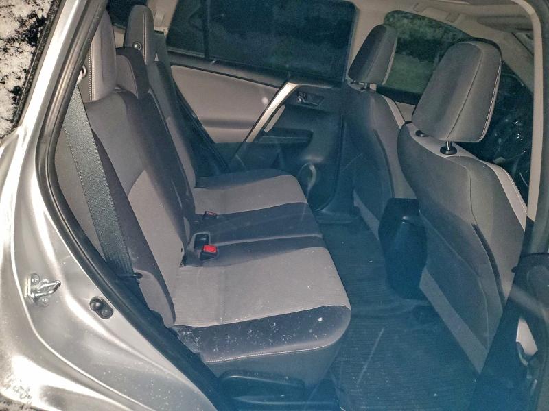 Фото 11 - TOYOTA RAV4