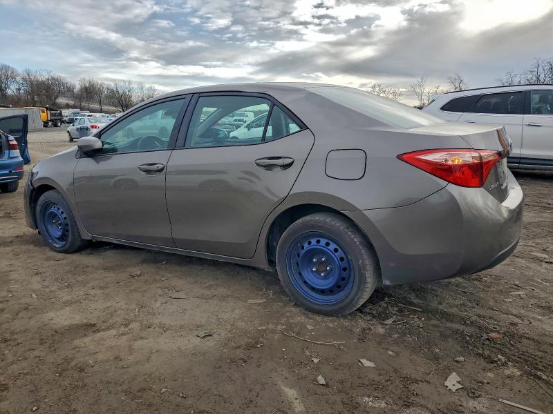 Фото 2 - TOYOTA COROLLA