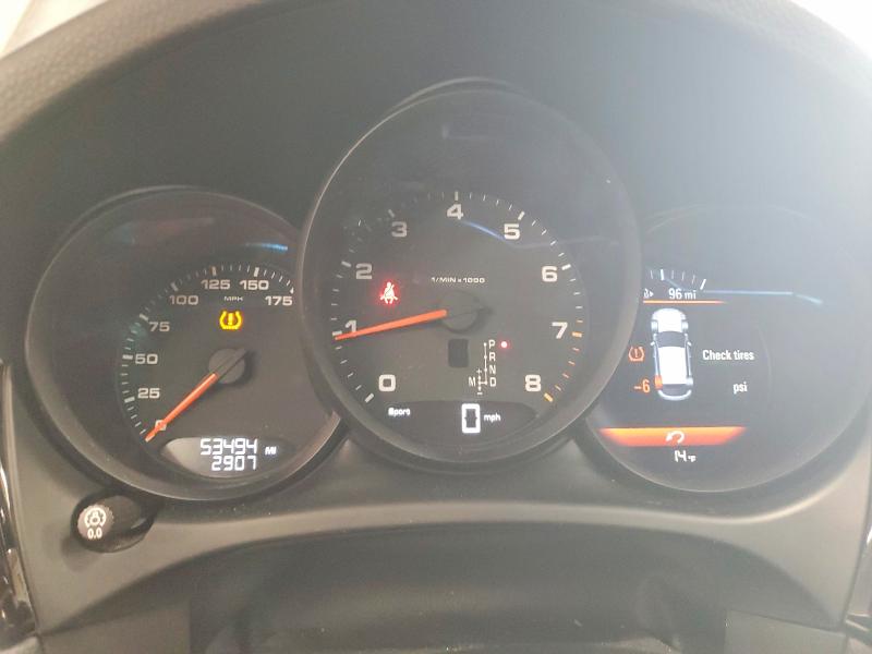 Фото 9 - PORSCHE MACAN