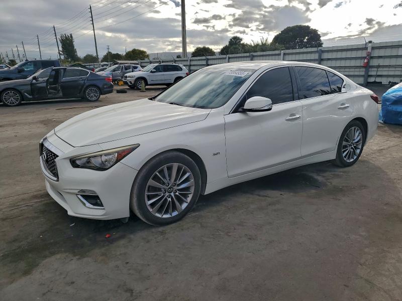 Фото 1 - INFINITI Q50