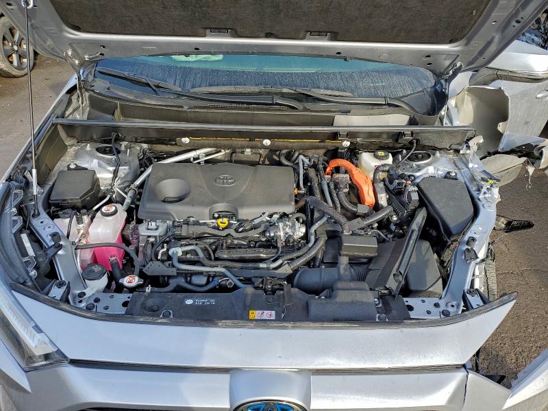 Фото 12 - TOYOTA RAV4