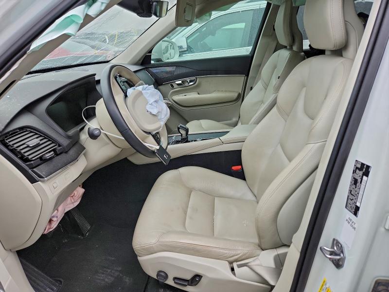 Фото 7 - VOLVO XC90