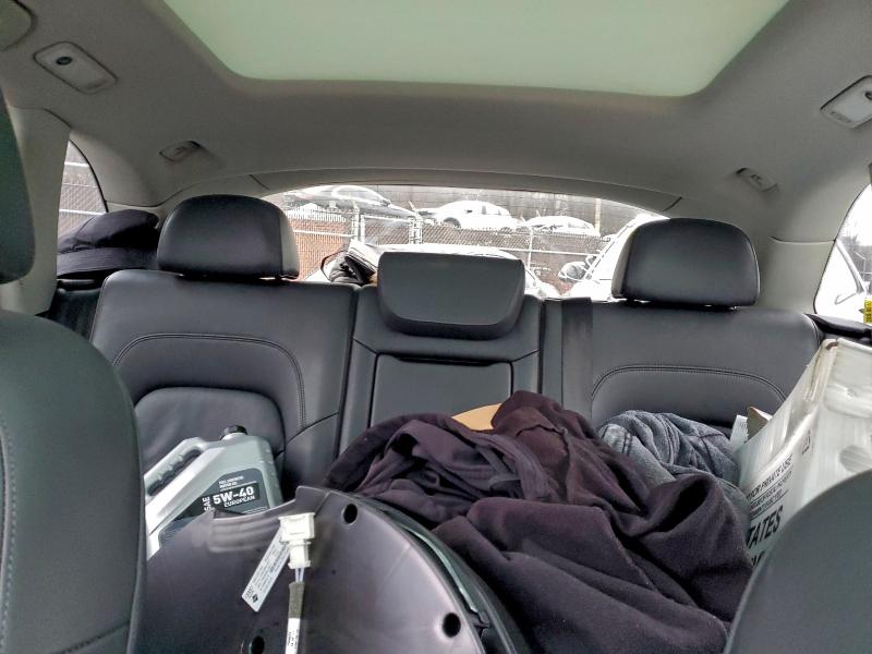 Фото 10 - AUDI Q5