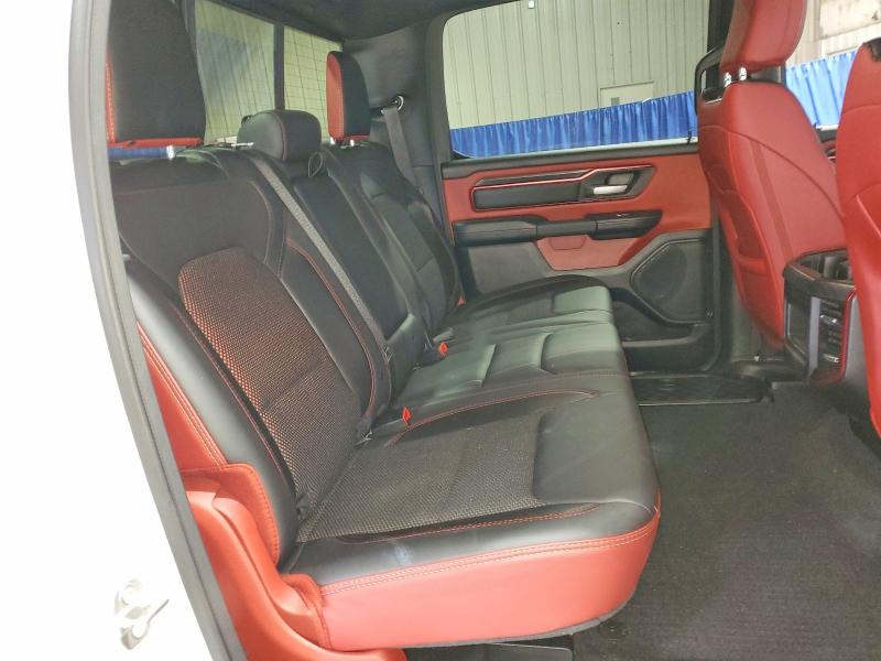 Фото 10 - RAM 1500