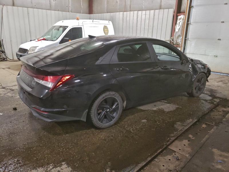 Фото 3 - HYUNDAI ELANTRA